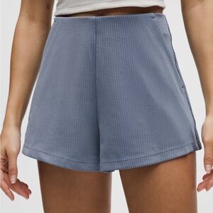 Ribbed Softstreme High-Rise Short 2"